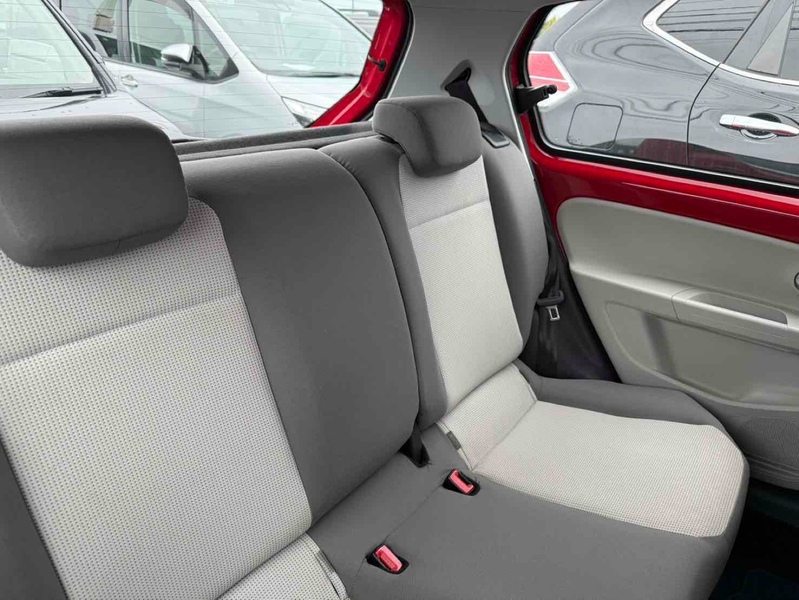 Volkswagen Up High Up - U11613