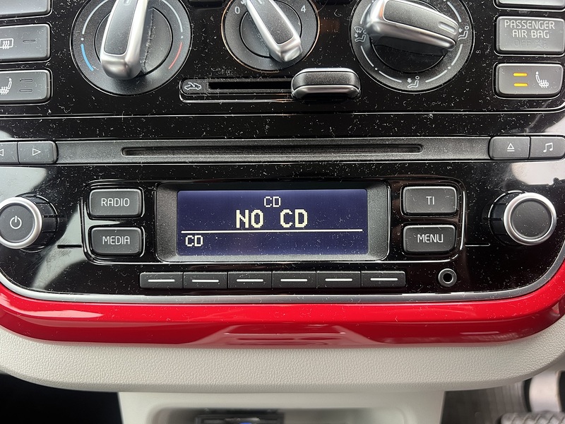 Volkswagen Up High Up - U11613