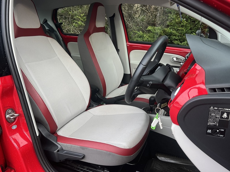 Volkswagen Up High Up - U11613