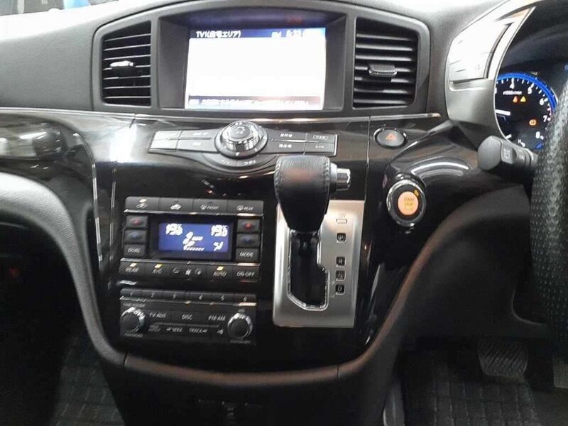 Nissan Elgrand 250 Highway Star - U11615