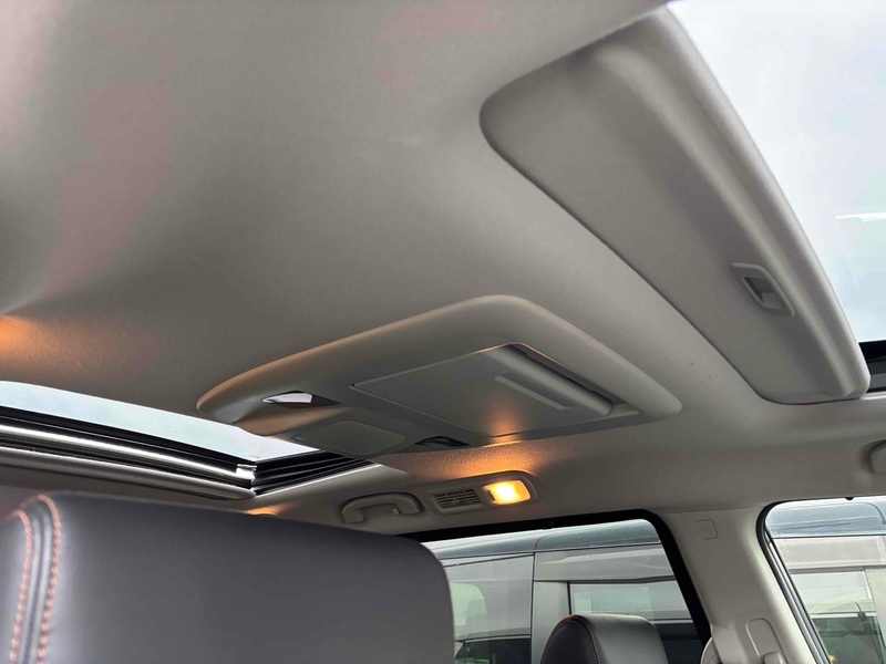 Nissan Elgrand 250 Highway Star - U11615