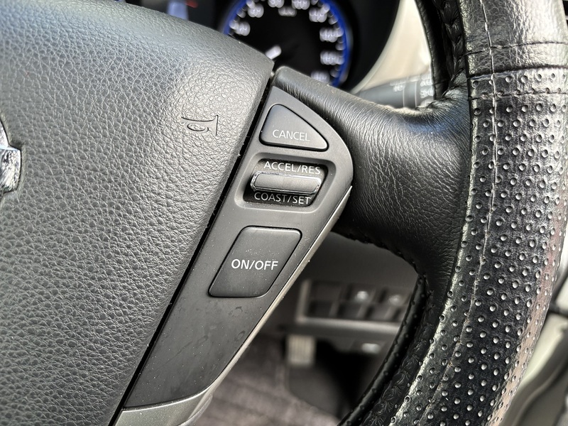 Nissan Elgrand 250 Highway Star - U11615