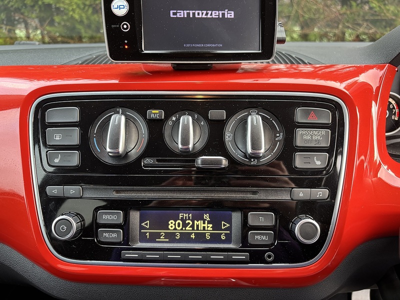 Volkswagen Up Orange Up - U11616