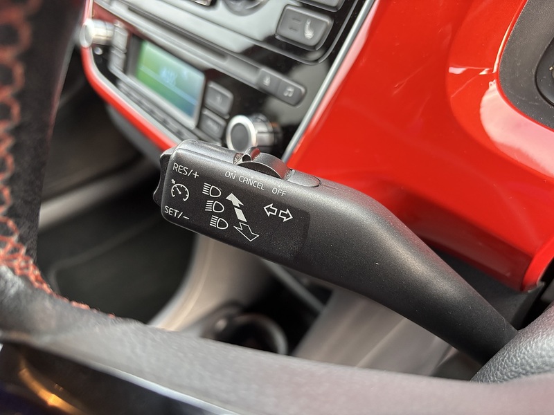 Volkswagen Up Orange Up - U11616