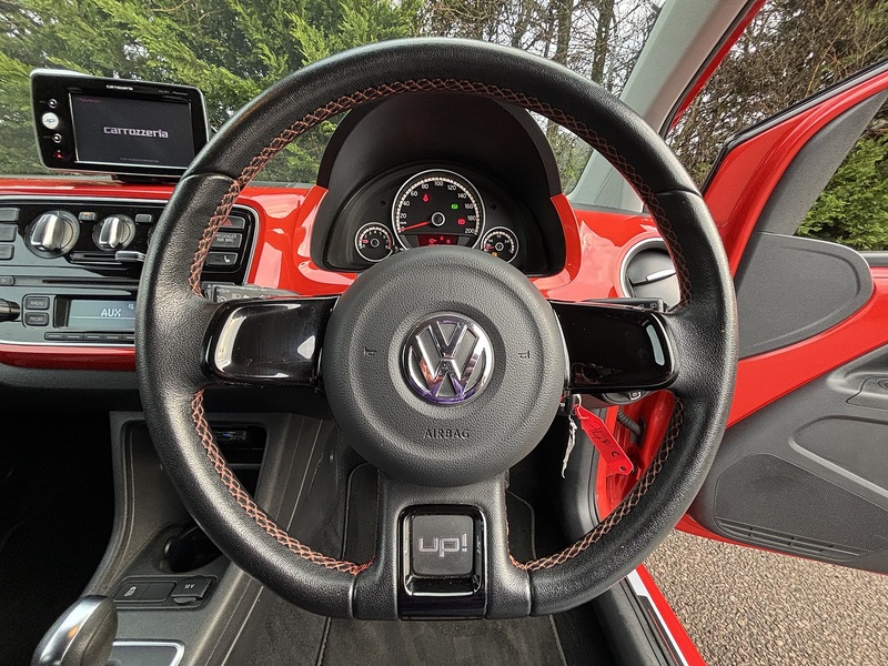 Volkswagen Up Orange Up - U11616