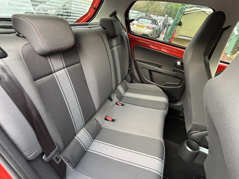 Volkswagen Up Orange Up - U11616