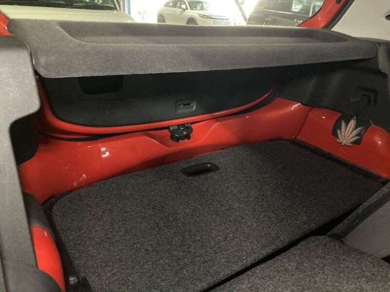 Volkswagen Up Orange Up - U11616