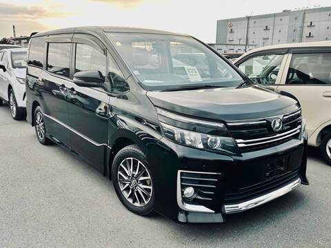 Toyota Voxy 2.4Z Golden Eyes 2.4 Automatic Petrol