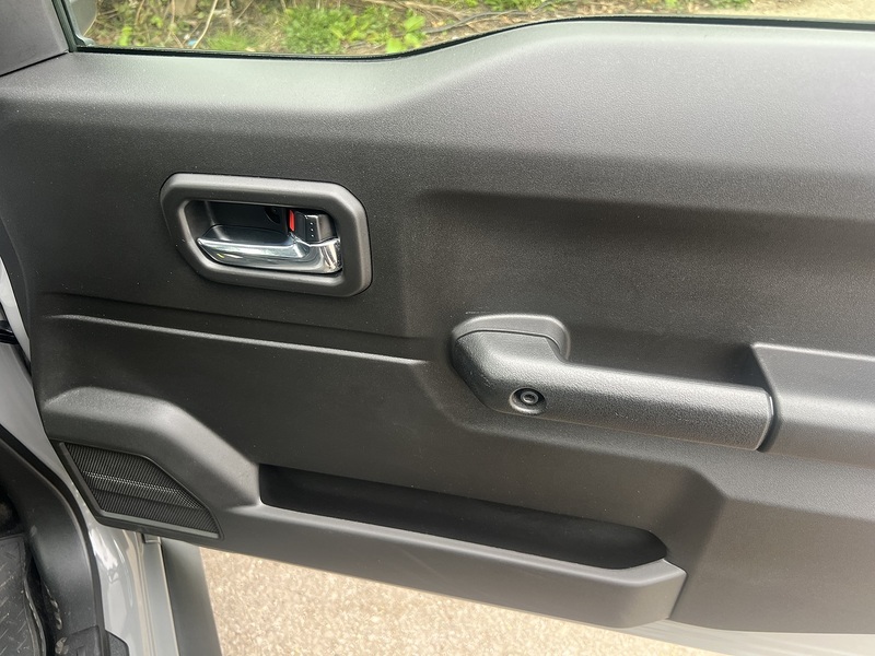 Suzuki Jimny Sierra 4WD JC - U11619
