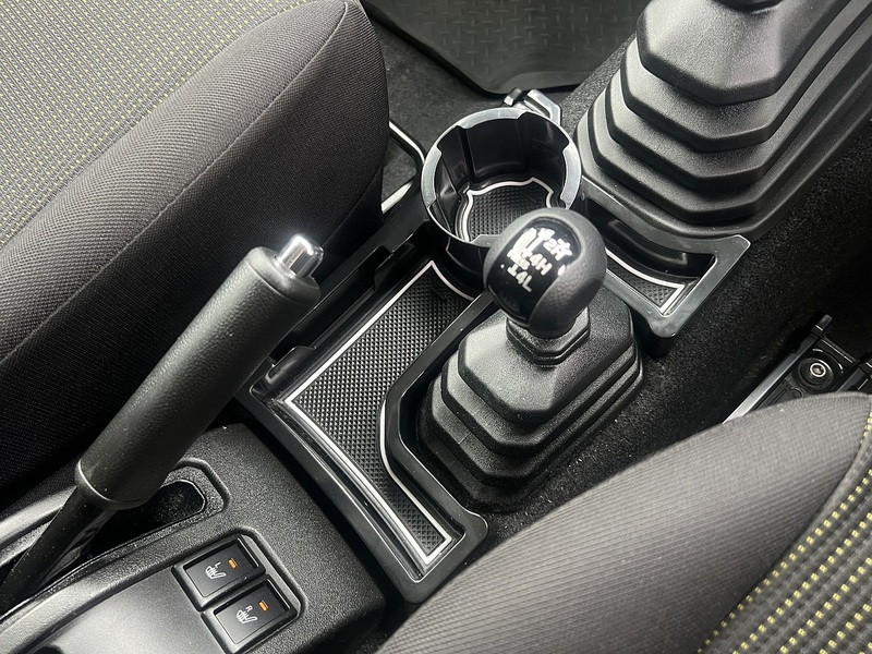 Suzuki Jimny Sierra 4WD JC - U11619