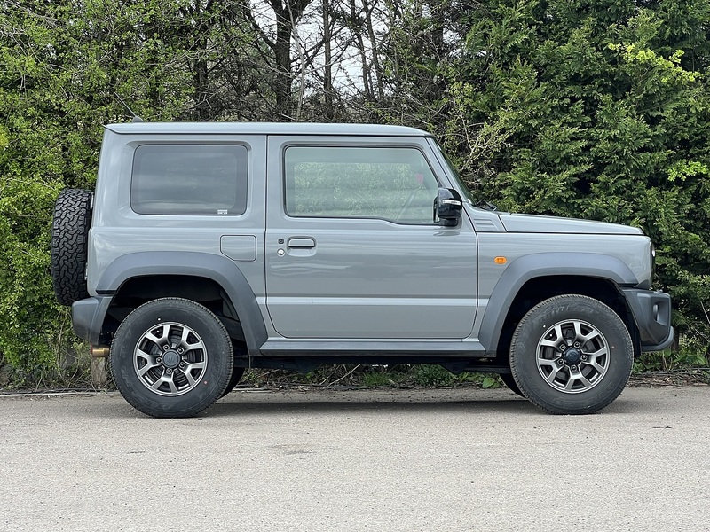 Suzuki Jimny Sierra 4WD JC - U11619
