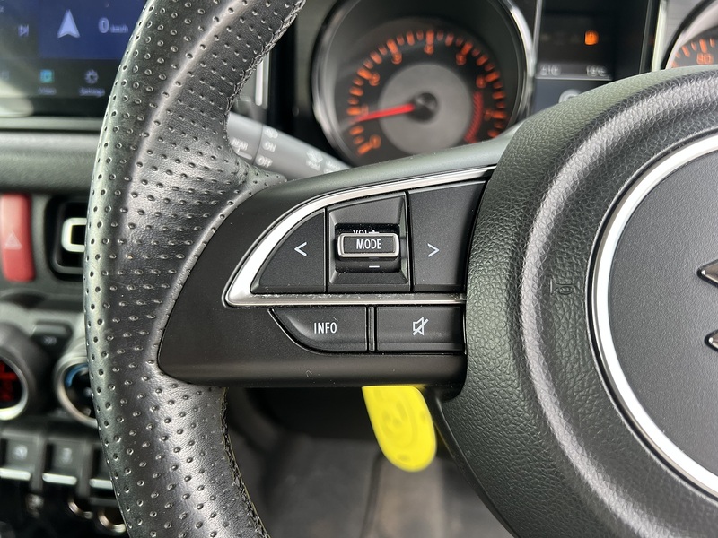 Suzuki Jimny Sierra 4WD JC - U11620