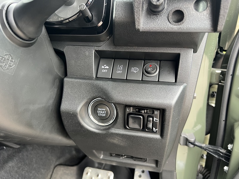 Suzuki Jimny Sierra 4WD JC - U11620
