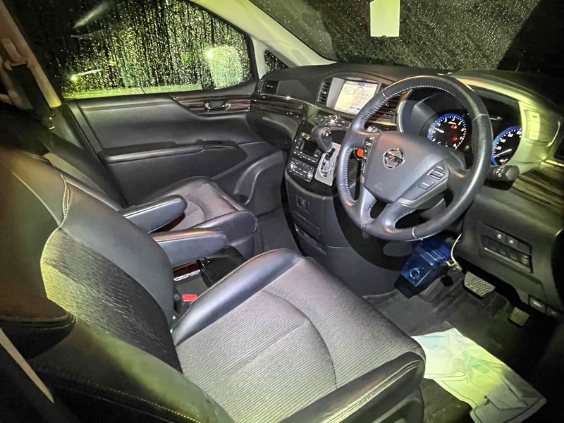 Nissan Elgrand 5D 250 Highway Star - U11622