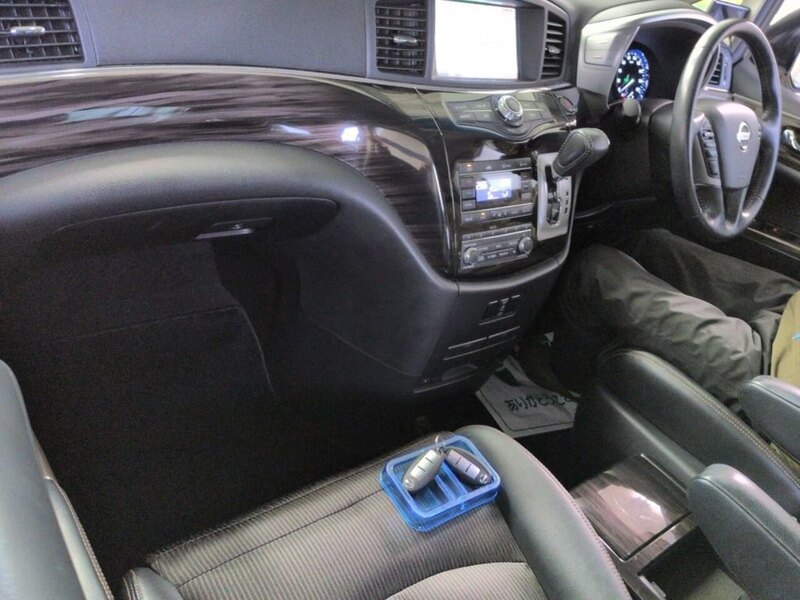 Nissan Elgrand 5D 250 Highway Star - U11622