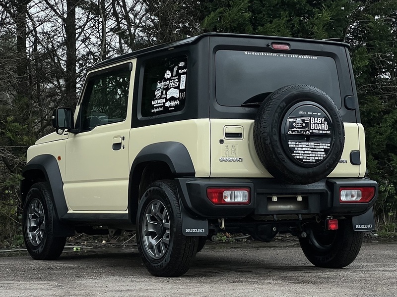 Suzuki Jimny Sierra 4WD JC - U11629