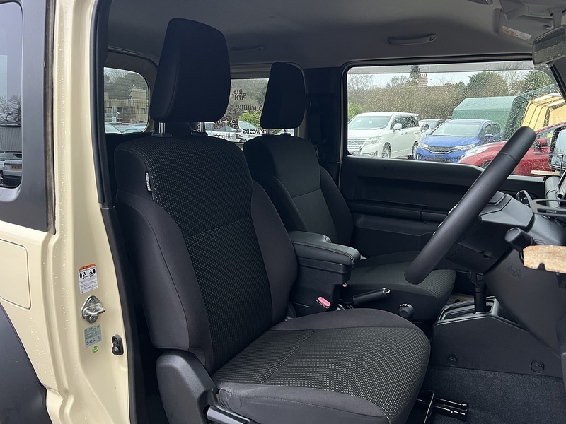 Suzuki Jimny Sierra 4WD JC - U11629
