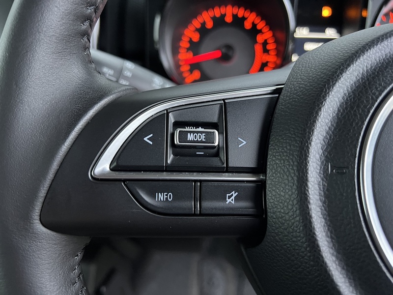 Suzuki Jimny Sierra 4WD JC - U11629