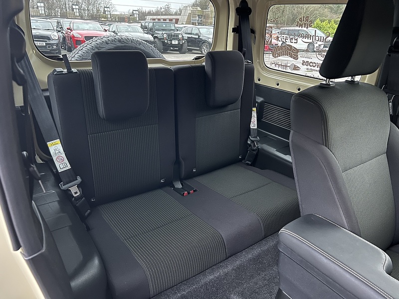 Suzuki Jimny Sierra 4WD JC - U11629