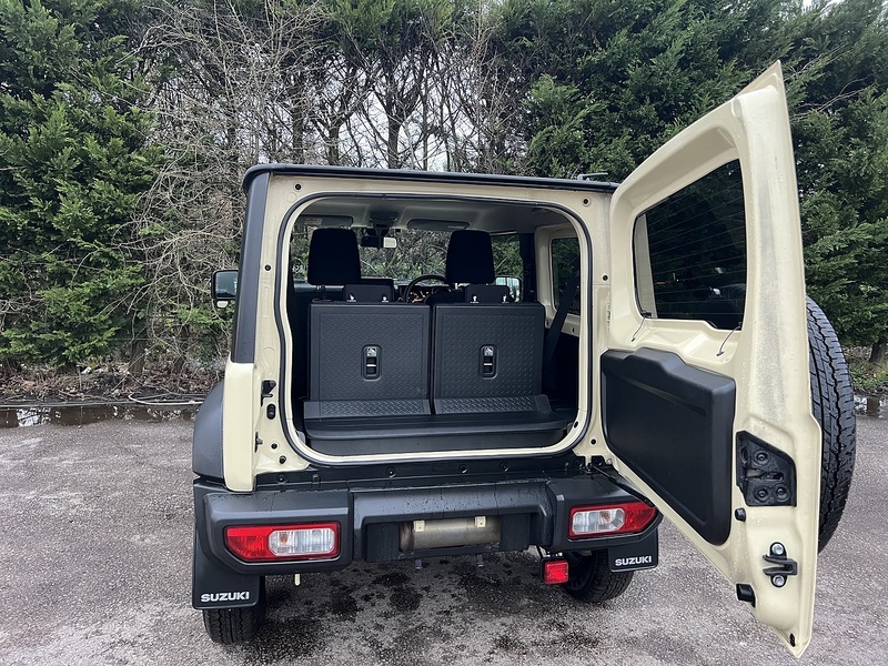 Suzuki Jimny Sierra 4WD JC - U11629
