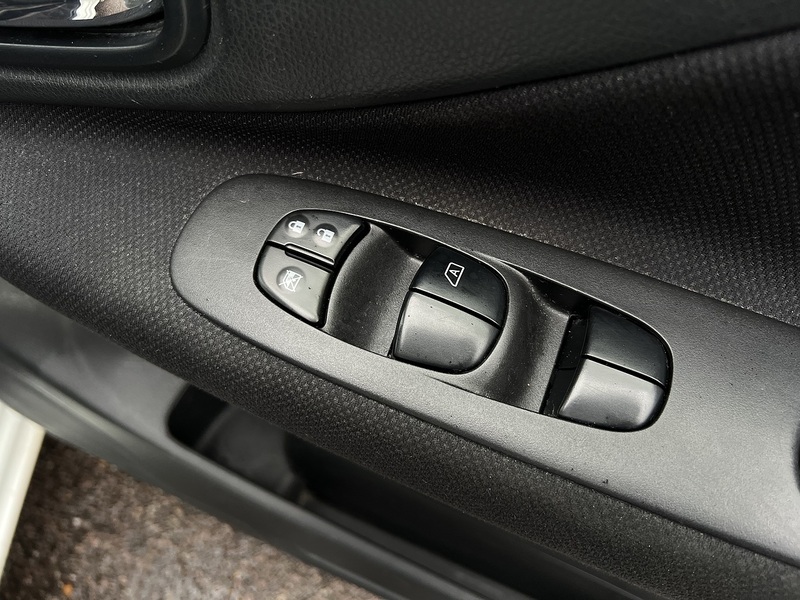 Nissan Serena Highway Star S Hybrid - U11630