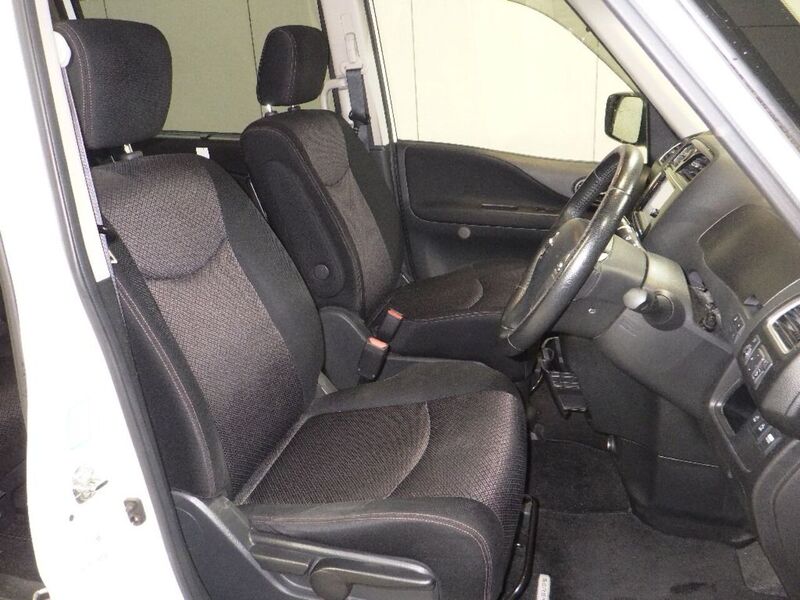 Nissan Serena Highway Star S Hybrid - U11630