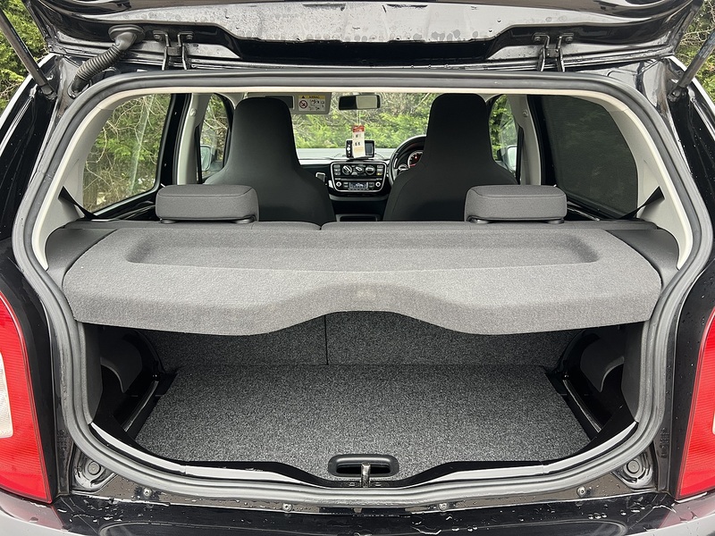 Volkswagen Up High Up - U11631