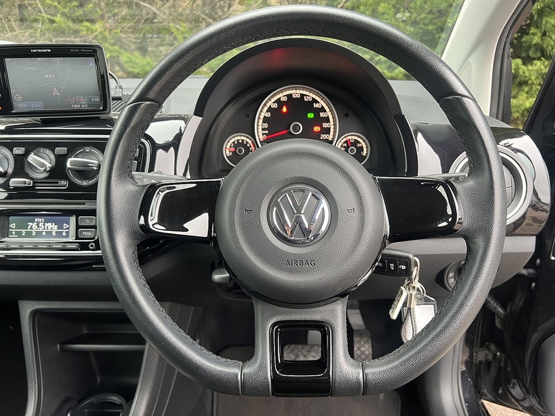Volkswagen Up High Up - U11631