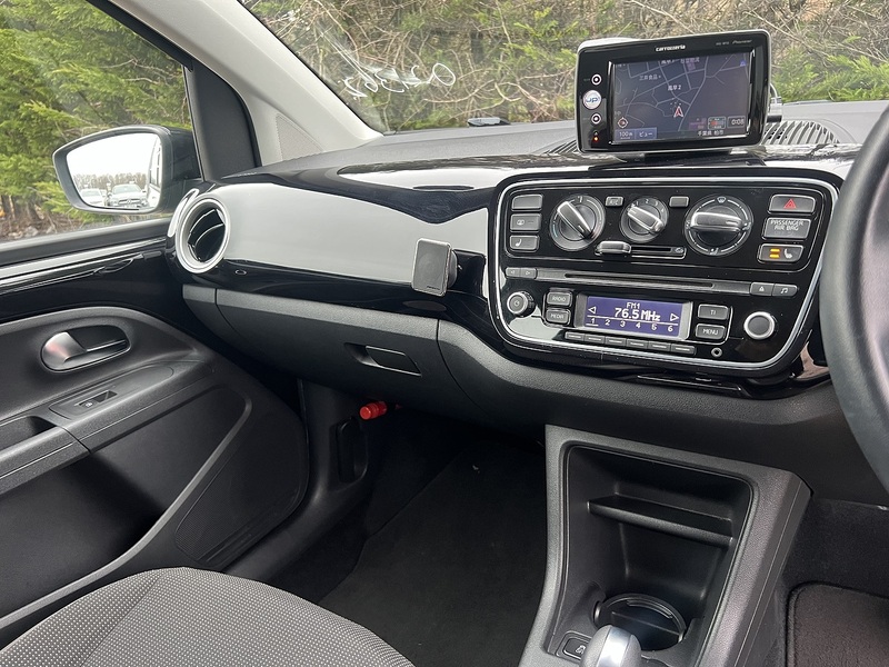 Volkswagen Up High Up - U11631