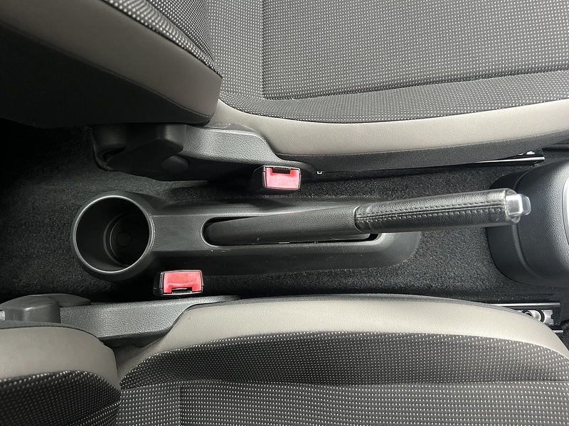 Volkswagen Up High Up - U11631