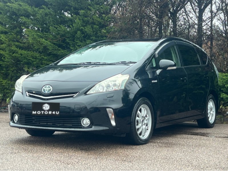 Toyota Prius Alpha G - U11632