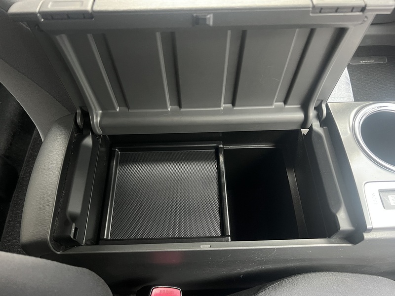 Toyota Prius Alpha G - U11632