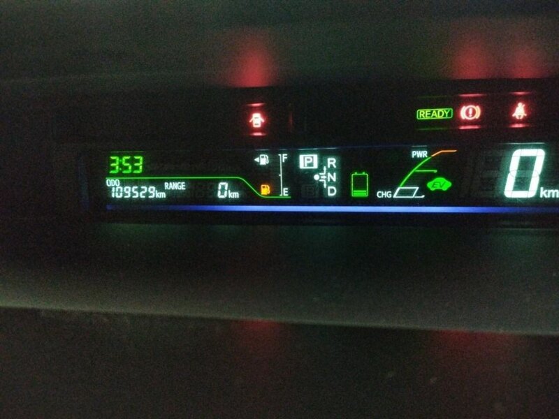 Toyota Prius Alpha G - U11632