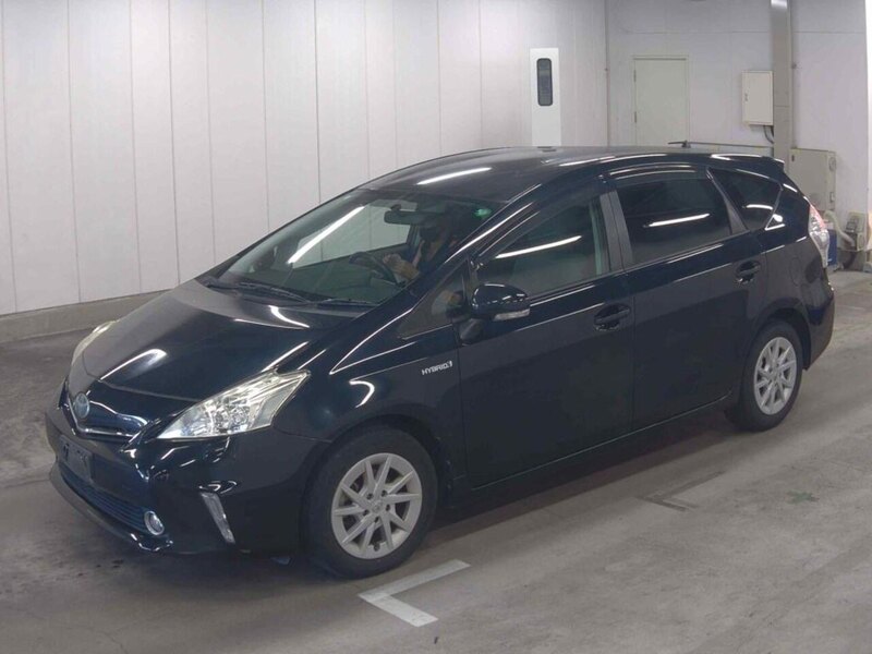 Toyota Prius Alpha G - U11632