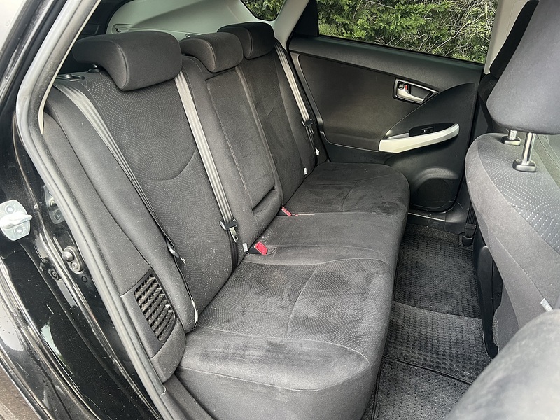 Toyota Prius S - U11635