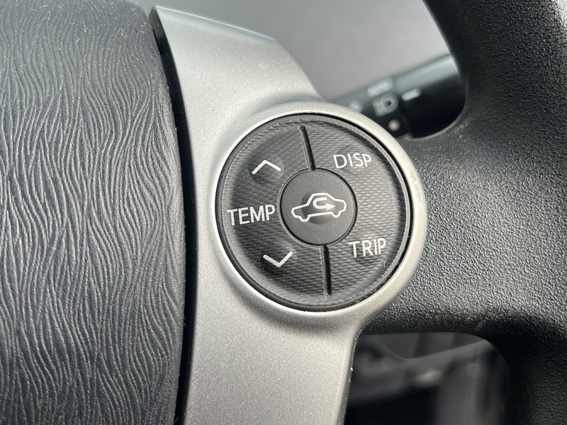 Toyota Prius S - U11635