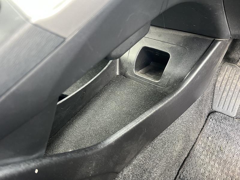 Toyota Prius S - U11635