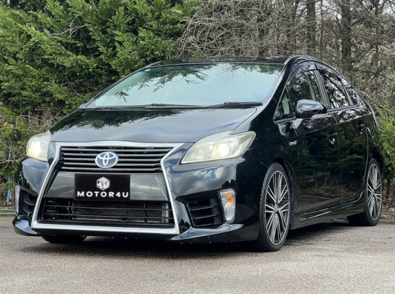 Toyota Prius S - U11635