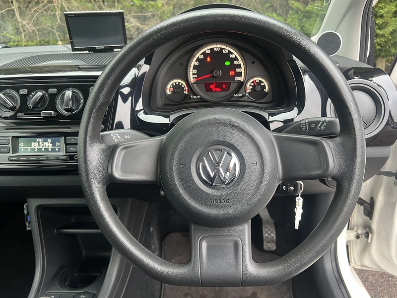 Volkswagen Up Move Up - U11638