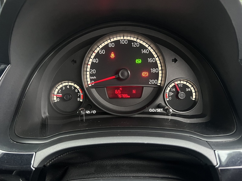 Volkswagen Up Move Up - U11638