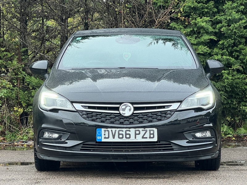 Vauxhall Astra CDTi BlueInjection SRi Nav - U11640