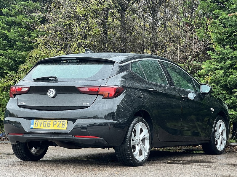 Vauxhall Astra CDTi BlueInjection SRi Nav - U11640