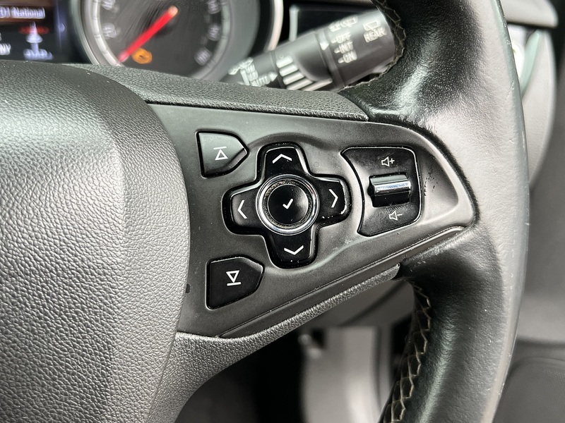 Vauxhall Astra CDTi BlueInjection SRi Nav - U11640
