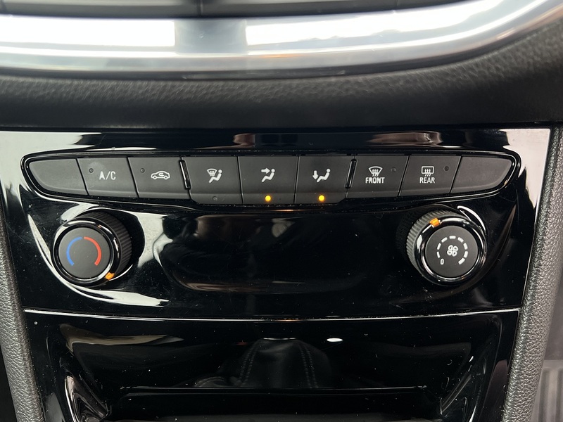 Vauxhall Astra CDTi BlueInjection SRi Nav - U11640