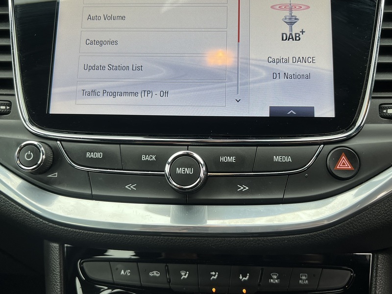 Vauxhall Astra CDTi BlueInjection SRi Nav - U11640