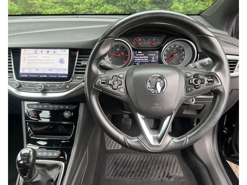 Vauxhall Astra CDTi BlueInjection SRi Nav - U11640