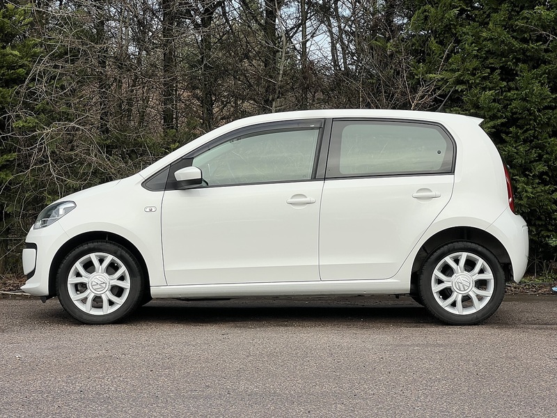 Volkswagen Up Move Up - U11641