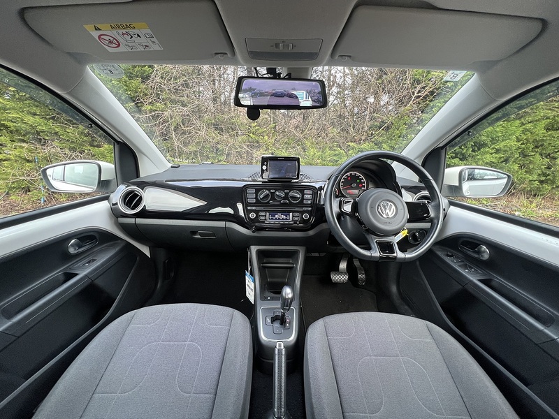 Volkswagen Up Move Up - U11641