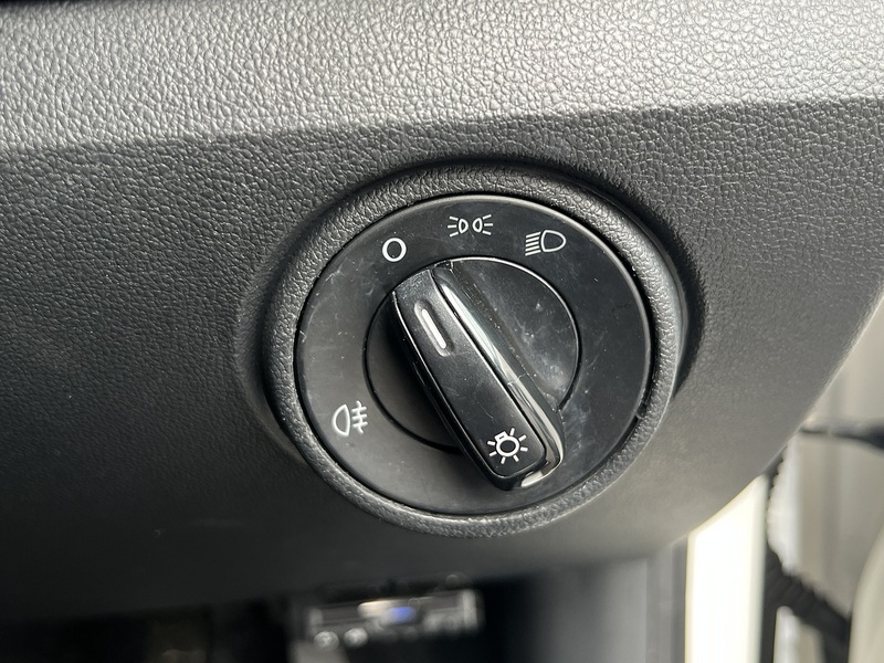 Volkswagen Up Move Up - U11641