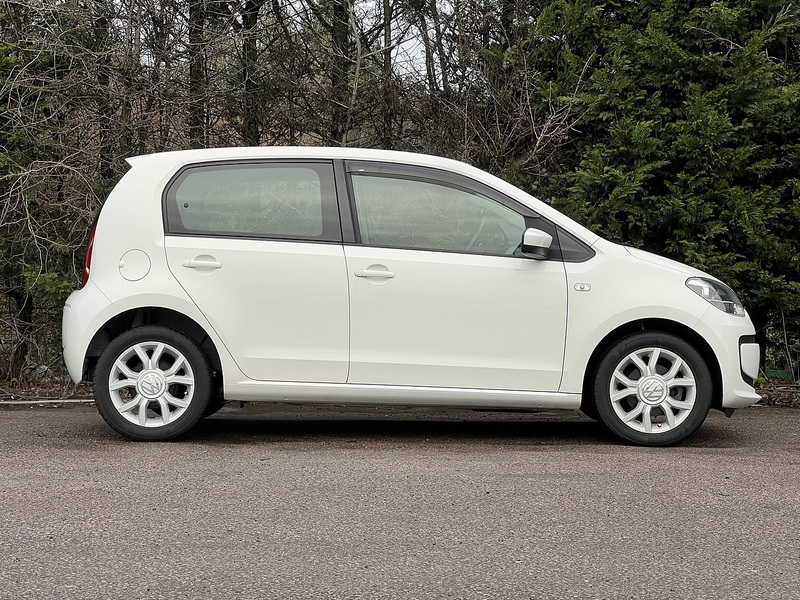 Volkswagen Up Move Up - U11641